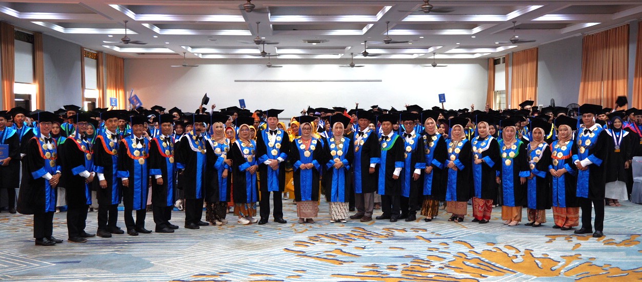 Universitas Prof. Dr. Hazairin, SH. Gelar Wisuda ke-44, Rektor Tekankan Pentingnya Peran Ilmu Pengetahuan di Era Digital Universitas Prof. Dr. Hazairin, SH. Gelar Wisuda ke-44, Rektor Tekankan Pentingnya Peran Ilmu Pengetahuan di Era Digital
